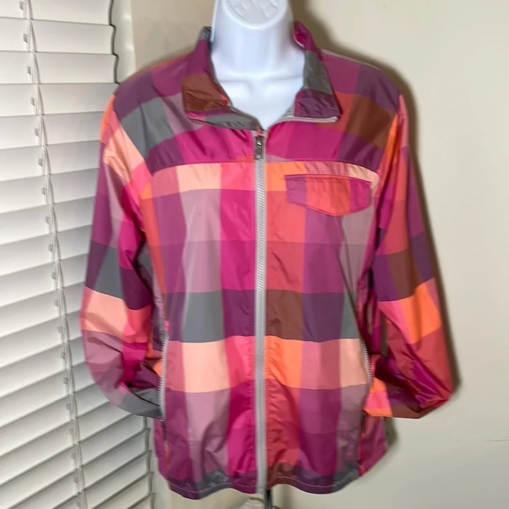 THE North Face Windbreaker Jacket Size M